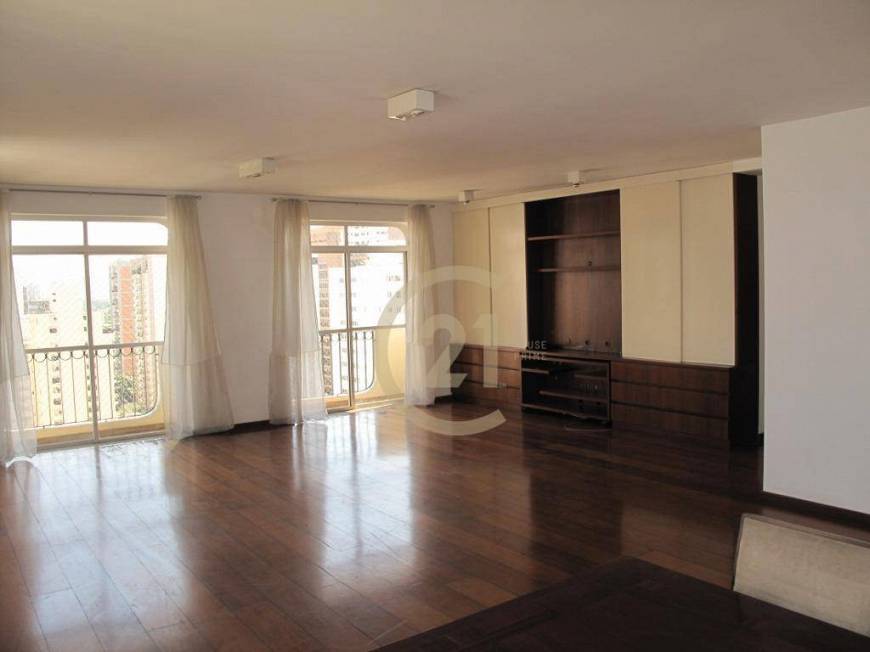 Foto 1 de Apartamento com 4 Quartos à venda, 226m² em Itaim Bibi, São Paulo