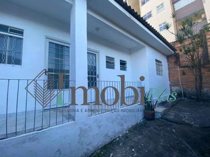 Foto 2 de Casa com 2 Quartos para alugar, 65m² em Santa Inês, Belo Horizonte