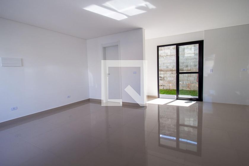 Foto 4 de Casa com 3 Quartos para alugar, 90m² em Campo de Santana, Curitiba