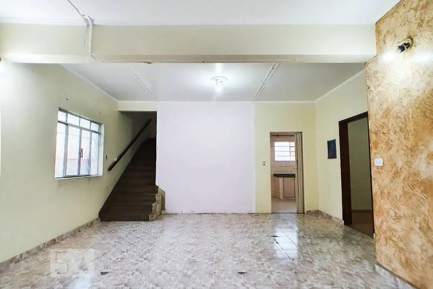 Foto 1 de Casa com 5 Quartos à venda, 220m² em Vila Ré, São Paulo