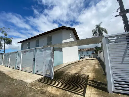 Foto 1 de Casa de Condomínio com 2 Quartos à venda, 82m² em Massaguaçu, Caraguatatuba