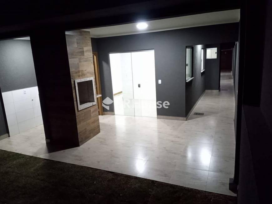 Foto 1 de Casa de Condomínio com 3 Quartos à venda, 108m² em Jardim Montevideu, Campo Grande