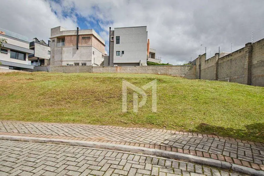 Foto 3 de Lote/Terreno à venda, 839m² em Santo Inácio, Curitiba