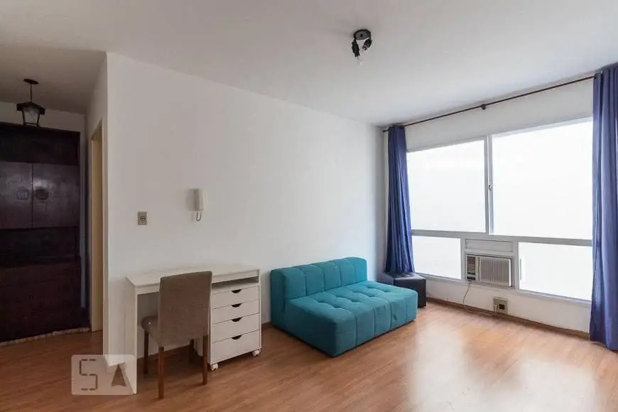 Foto 1 de Apartamento com 1 Quarto para alugar, 45m² em Mont' Serrat, Porto Alegre