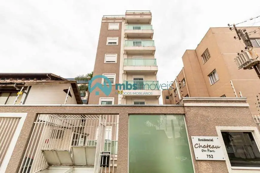 Foto 1 de Apartamento com 2 Quartos à venda, 58m² em Água Verde, Curitiba