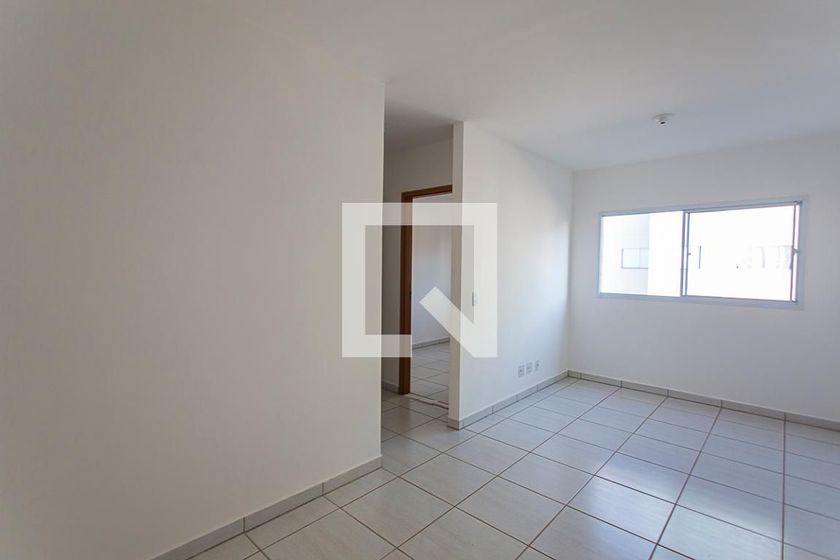 Foto 2 de Apartamento com 2 Quartos para alugar, 45m² em Shopping Park, Uberlândia