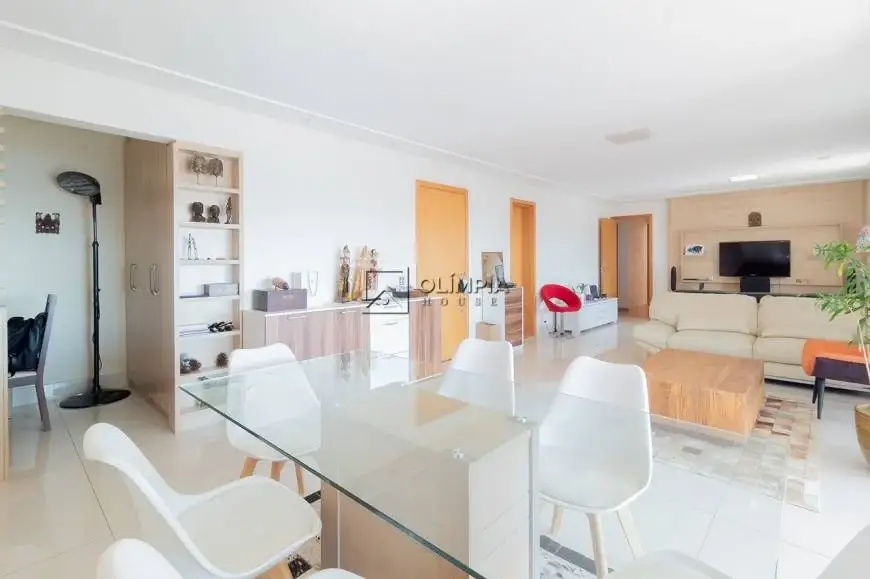 Foto 3 de Apartamento com 3 Quartos à venda, 220m² em Chácara Klabin, São Paulo