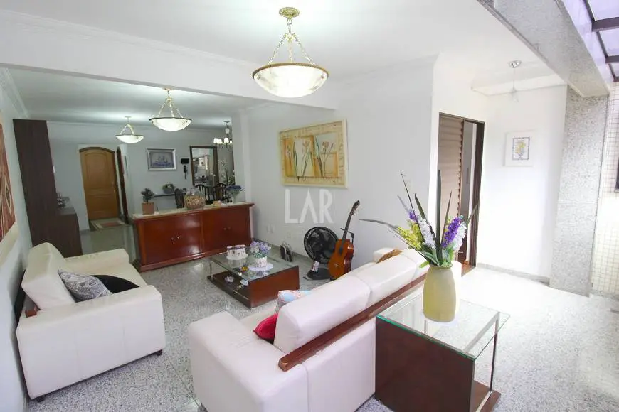 Foto 2 de Apartamento com 4 Quartos à venda, 120m² em Colégio Batista, Belo Horizonte