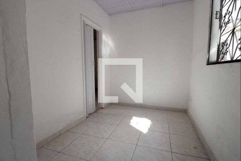 Foto 4 de Casa com 1 Quarto para alugar, 35m² em Engenho De Dentro, Rio de Janeiro