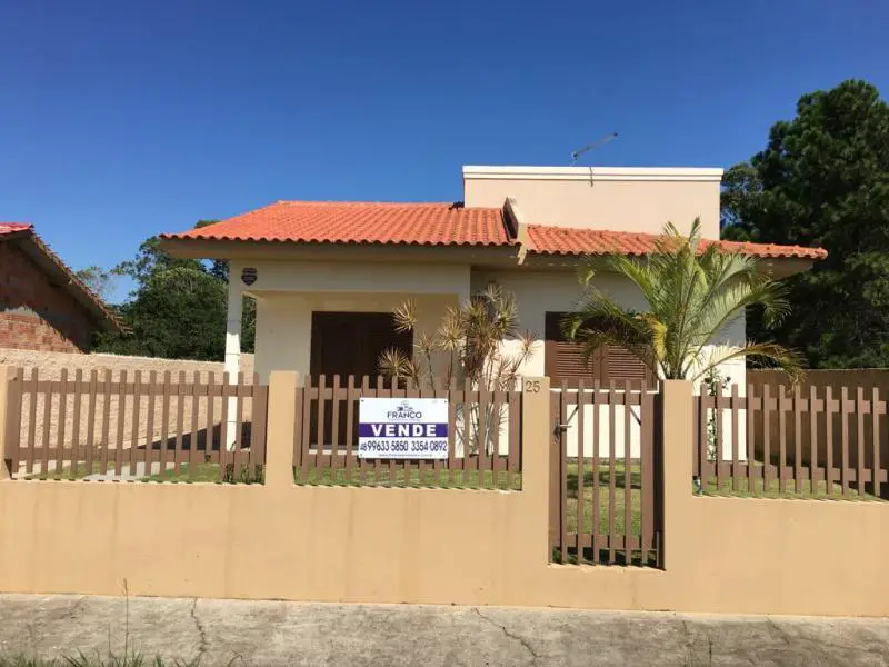 Foto 1 de Casa com 2 Quartos à venda, 360m² em Araçatuba, Imbituba