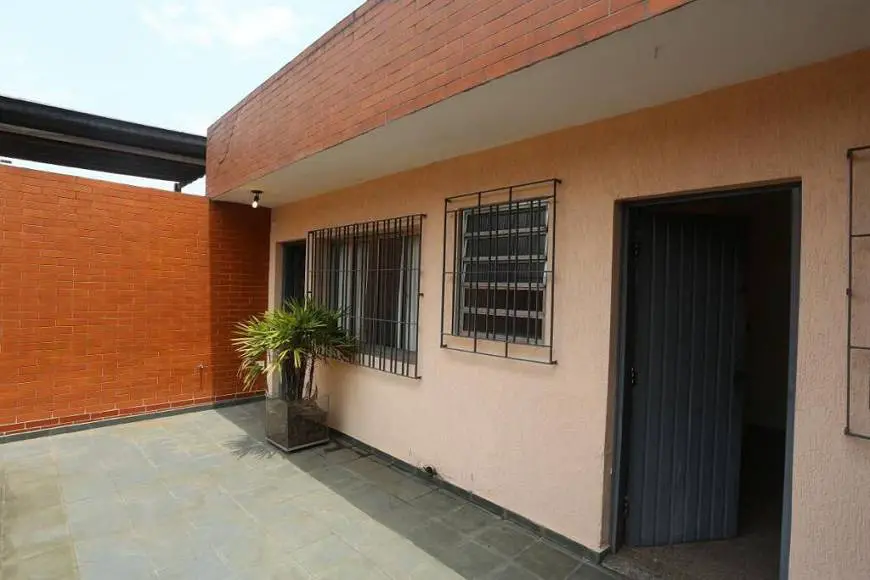 Foto 1 de Casa com 2 Quartos para alugar, 100m² em Jaguaré, São Paulo