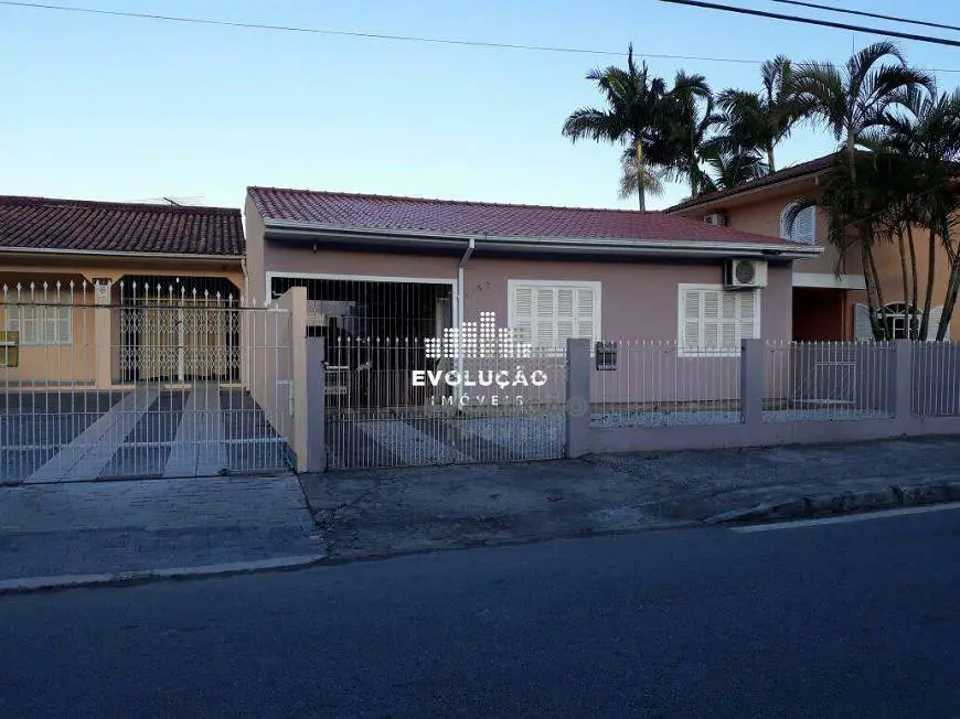 Foto 1 de Casa com 3 Quartos à venda, 105m² em Sao Miguel, Biguaçu