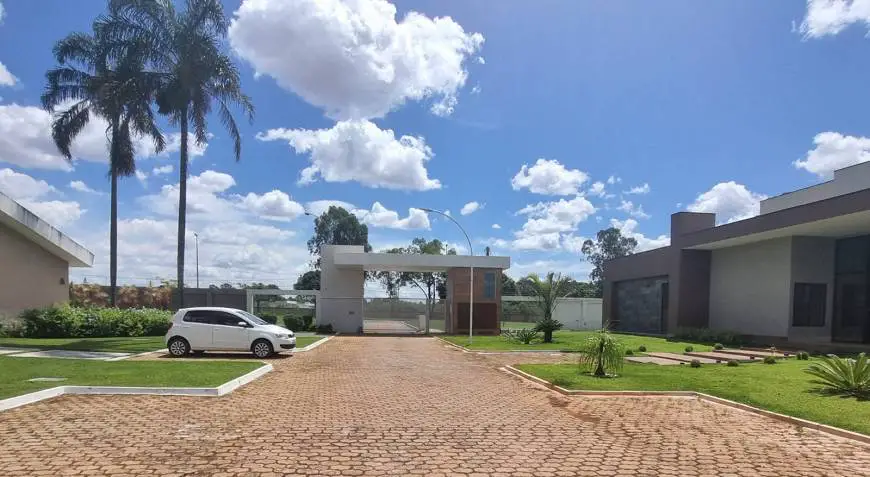 Foto 2 de Casa com 4 Quartos à venda, 2500m² em Park Way , Brasília
