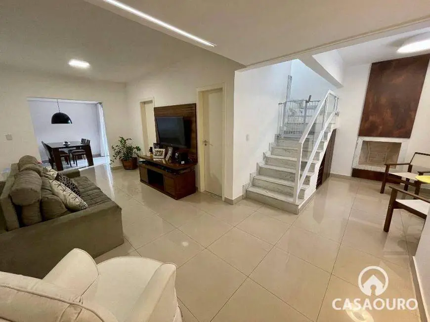 Foto 1 de Casa de Condomínio com 3 Quartos à venda, 126m² em Condominio Village Royale, Nova Lima