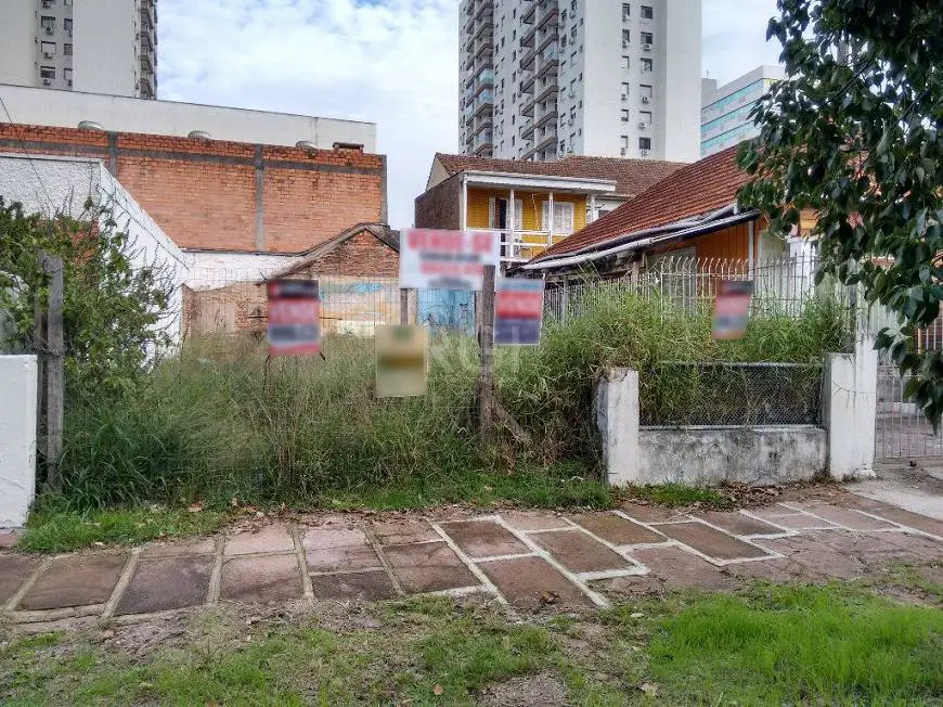Foto 2 de Lote/Terreno à venda, 120m² em Santa Maria Goretti, Porto Alegre