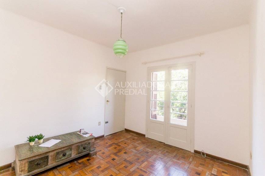 Foto 1 de Apartamento com 2 Quartos para alugar, 49m² em São João, Porto Alegre