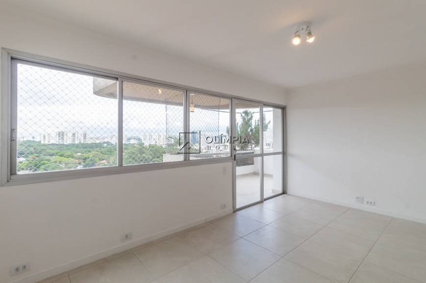 Foto 1 de Apartamento com 3 Quartos para alugar, 130m² em Chácara Santo Antônio, São Paulo