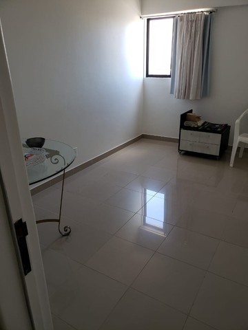 Foto 5 de Apartamento com 4 Quartos à venda, 161m² em Pina, Recife