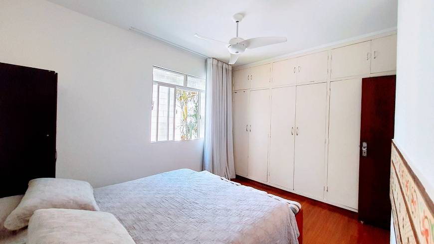 Foto 3 de Apartamento com 4 Quartos à venda, 130m² em Santo Antônio, Belo Horizonte