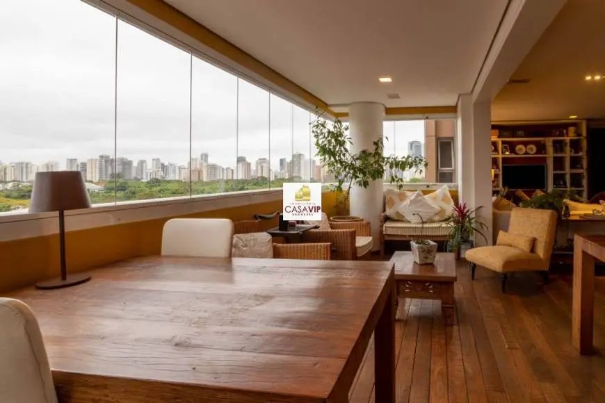 Foto 1 de Apartamento com 7 Quartos à venda, 238m² em Brooklin, São Paulo