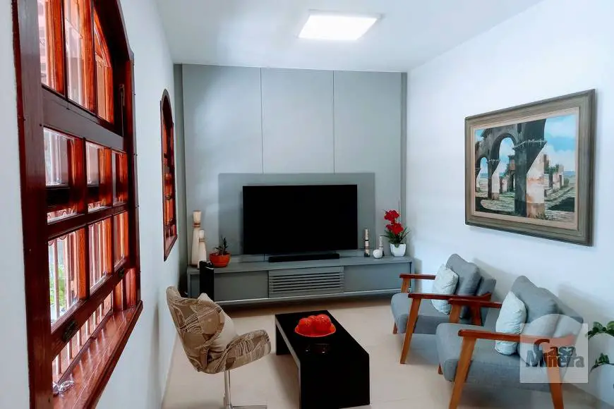 Foto 1 de Casa com 3 Quartos à venda, 213m² em Maria Virgínia, Belo Horizonte