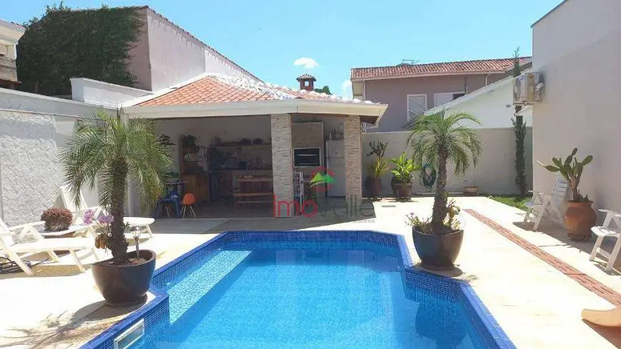 Foto 3 de Casa de Condomínio com 4 Quartos para alugar, 500m² em Conjunto Residencial Esplanada do Sol, São José dos Campos