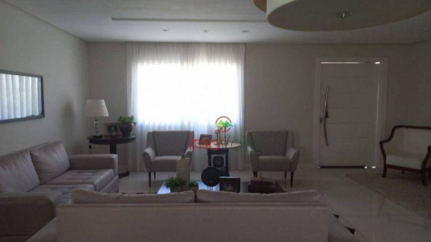 Foto 5 de Casa de Condomínio com 4 Quartos para alugar, 500m² em Conjunto Residencial Esplanada do Sol, São José dos Campos