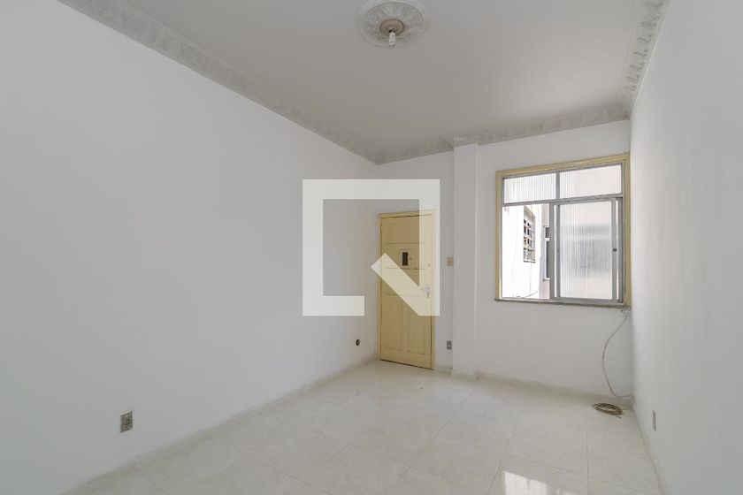 Foto 1 de Apartamento com 1 Quarto para alugar, 60m² em Ramos, Rio de Janeiro