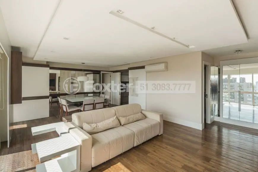 Foto 2 de Apartamento com 2 Quartos à venda, 136m² em Auxiliadora, Porto Alegre