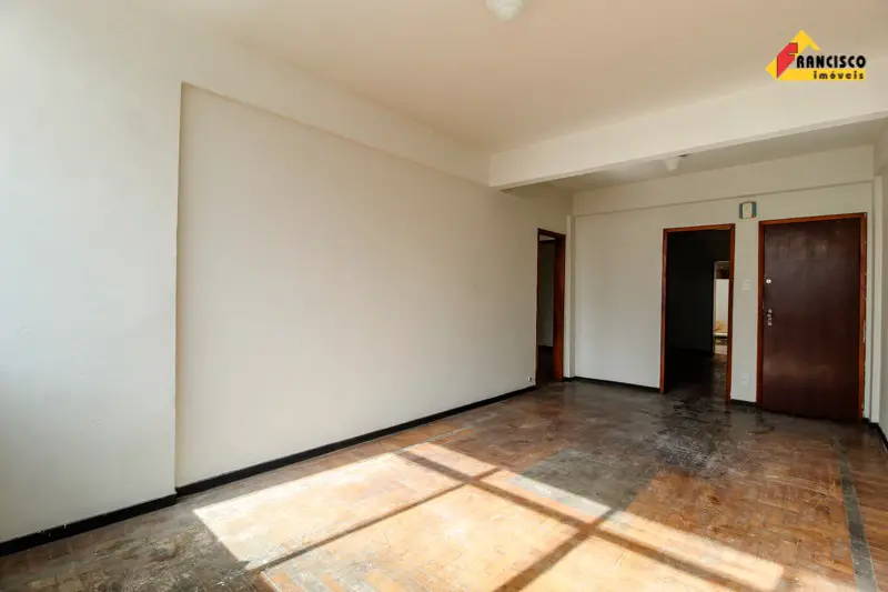 Foto 1 de Apartamento com 2 Quartos para alugar, 77m² em Centro, Divinópolis