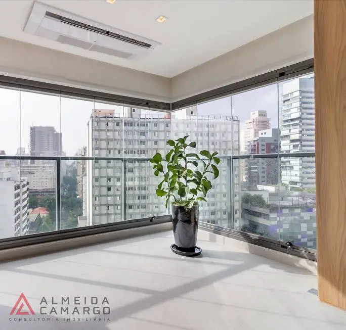 Foto 5 de Apartamento com 2 Quartos à venda, 70m² em Jardim América, São Paulo