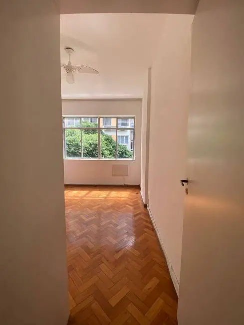Foto 1 de Apartamento com 3 Quartos para alugar, 123m² em Catete, Rio de Janeiro