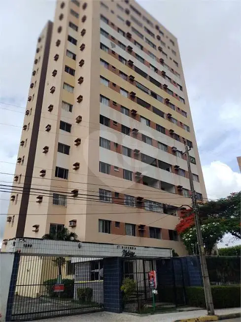 Foto 1 de Apartamento com 3 Quartos à venda, 94m² em Centro, Fortaleza
