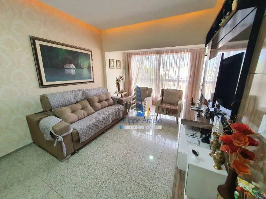 Foto 3 de Apartamento com 3 Quartos à venda, 100m² em Fátima, Fortaleza