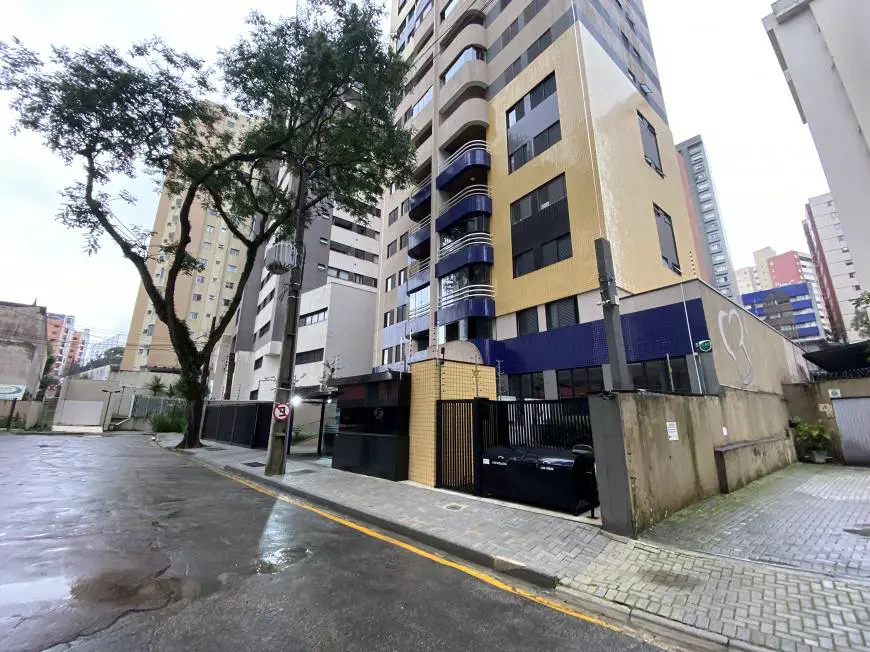 Foto 3 de Apartamento com 3 Quartos para alugar, 105m² em Jardim Botânico, Curitiba