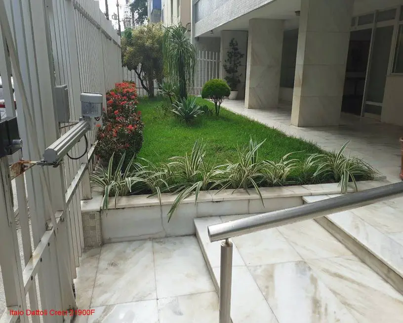 Foto 3 de Apartamento com 4 Quartos à venda, 270m² em Chame-Chame, Salvador
