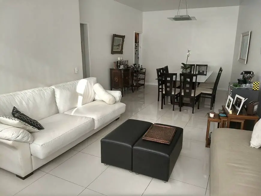 Foto 2 de Apartamento com 4 Quartos para venda ou aluguel, 160m² em Copacabana, Rio de Janeiro
