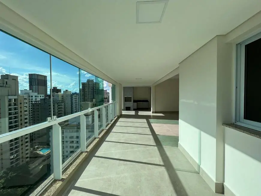 Foto 5 de Apartamento com 4 Quartos para venda ou aluguel, 183m² em Jardim Aquarius, São José dos Campos