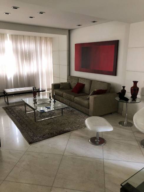 Foto 1 de Apartamento com 4 Quartos à venda, 218m² em Lourdes, Belo Horizonte