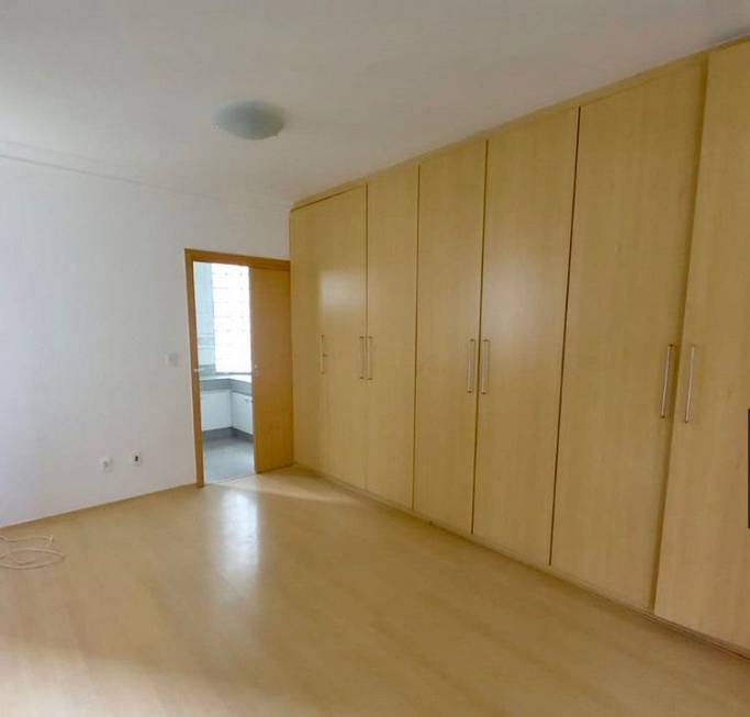 Foto 3 de Apartamento com 4 Quartos à venda, 140m² em Santo Agostinho, Belo Horizonte