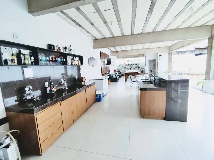 Foto 1 de Apartamento com 5 Quartos à venda, 280m² em Embaré, Santos