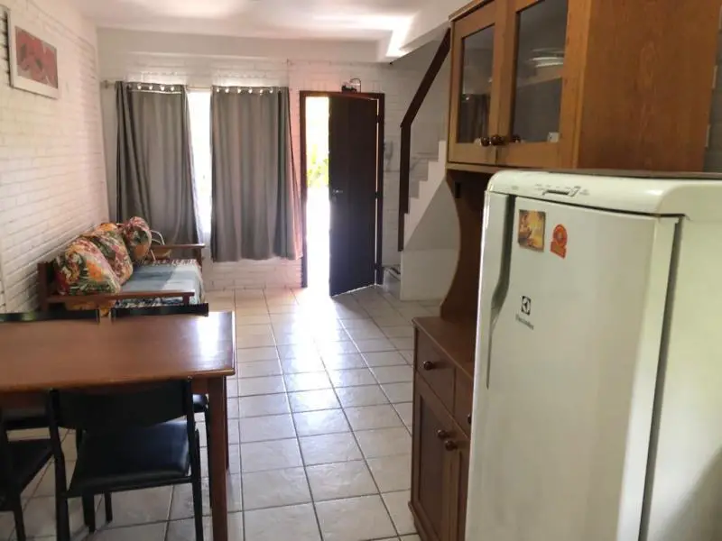 Foto 4 de Casa com 2 Quartos para alugar, 77m² em Barra da Lagoa, Florianópolis