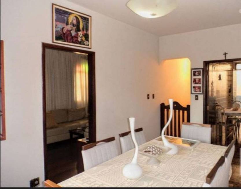 Foto 3 de Casa com 3 Quartos à venda, 246m² em Horto, Belo Horizonte