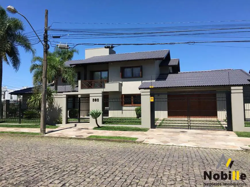 Foto 1 de Casa com 4 Quartos à venda, 530m² em Cinquentenário, Caxias do Sul
