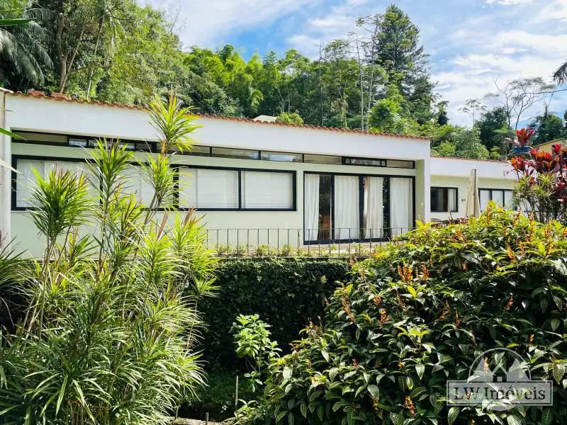 Foto 1 de Casa com 7 Quartos para venda ou aluguel, 288m² em Bingen, Petrópolis