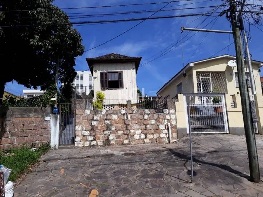 Foto 1 de Lote/Terreno à venda, 377m² em Nonoai, Porto Alegre