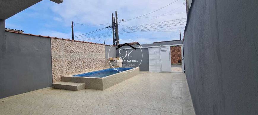 Foto 1 de Sobrado com 3 Quartos à venda, 129m² em Vila Oceanopolis, Mongaguá