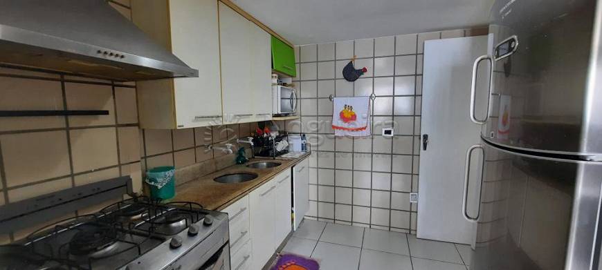 Foto 4 de Apartamento com 2 Quartos à venda, 123m² em Espinheiro, Recife