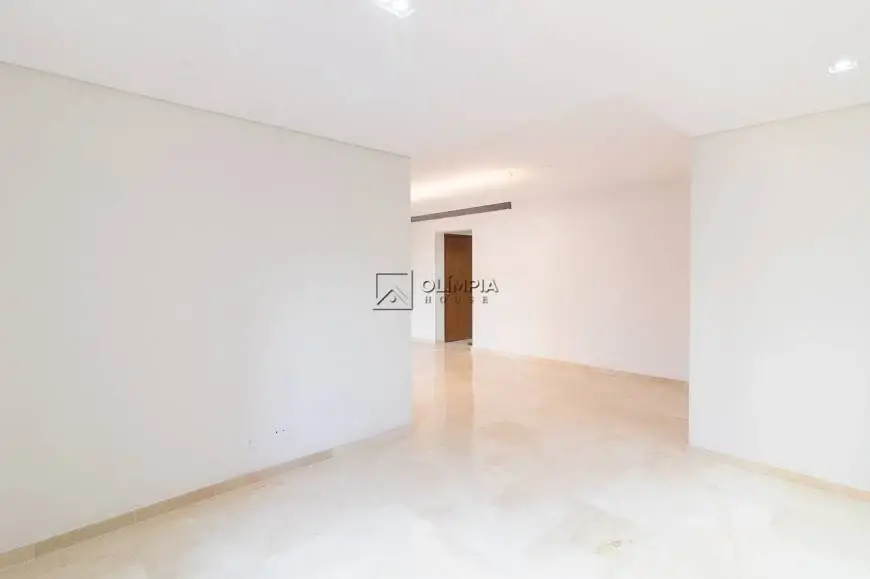 Foto 5 de Apartamento com 2 Quartos para alugar, 93m² em Moema, São Paulo