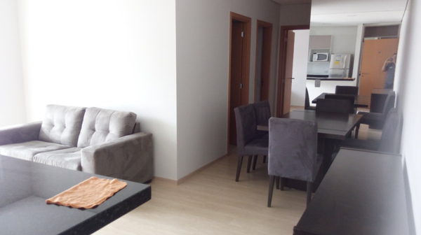 Foto 3 de Apartamento com 3 Quartos para alugar, 83m² em Fazenda Gleba Palhano, Londrina